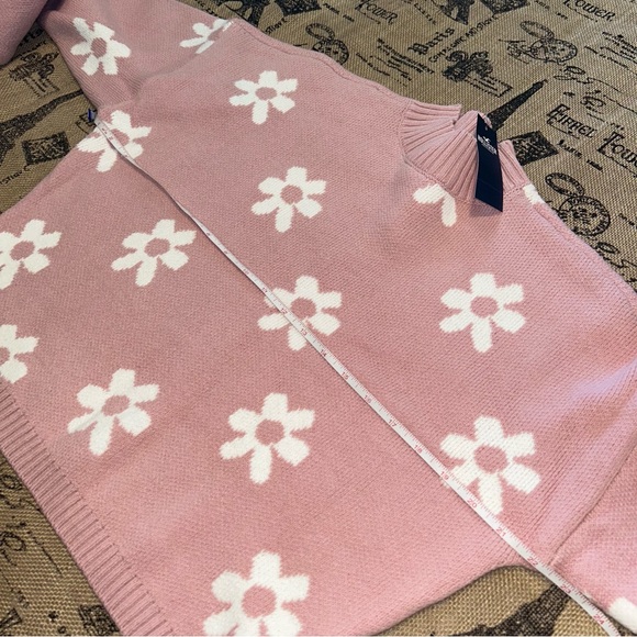 Hollister Co. NWT! Pink/White Easy Cable Mock Pattern Sweater Size M - Picture 9 of 11